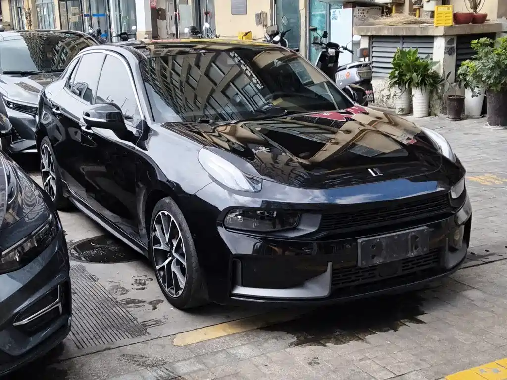 Lynk & Co 03 1.5 TD DCT Power Pro
