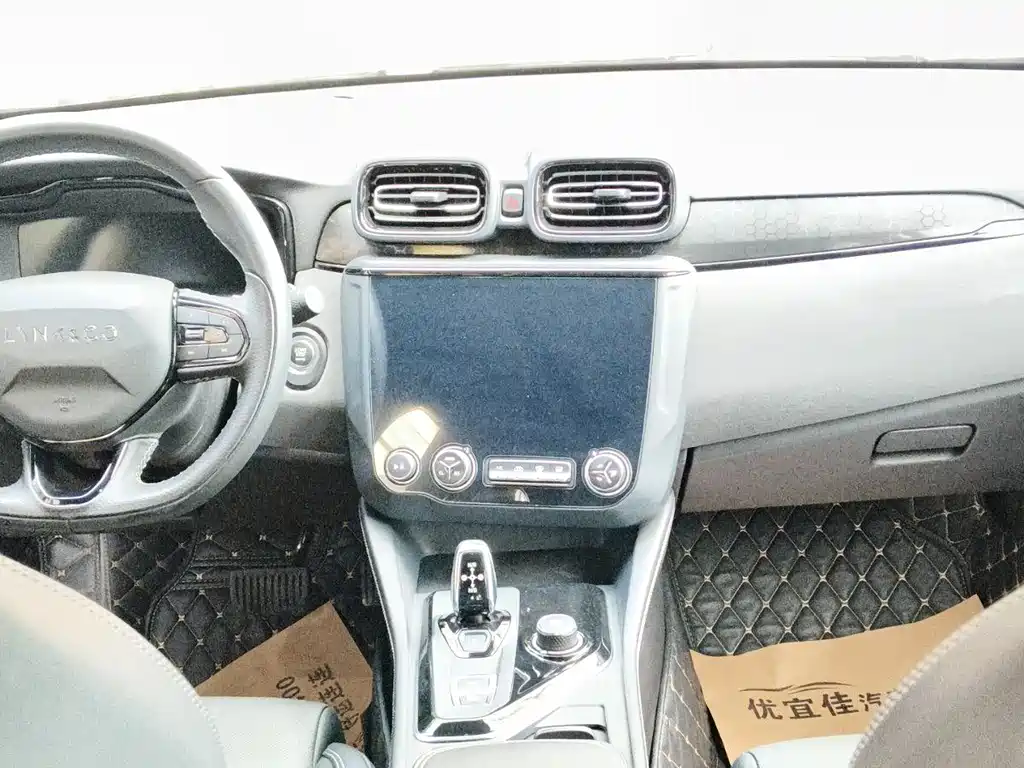 Lynk & Co 03 1.5 TD DCT Power Pro