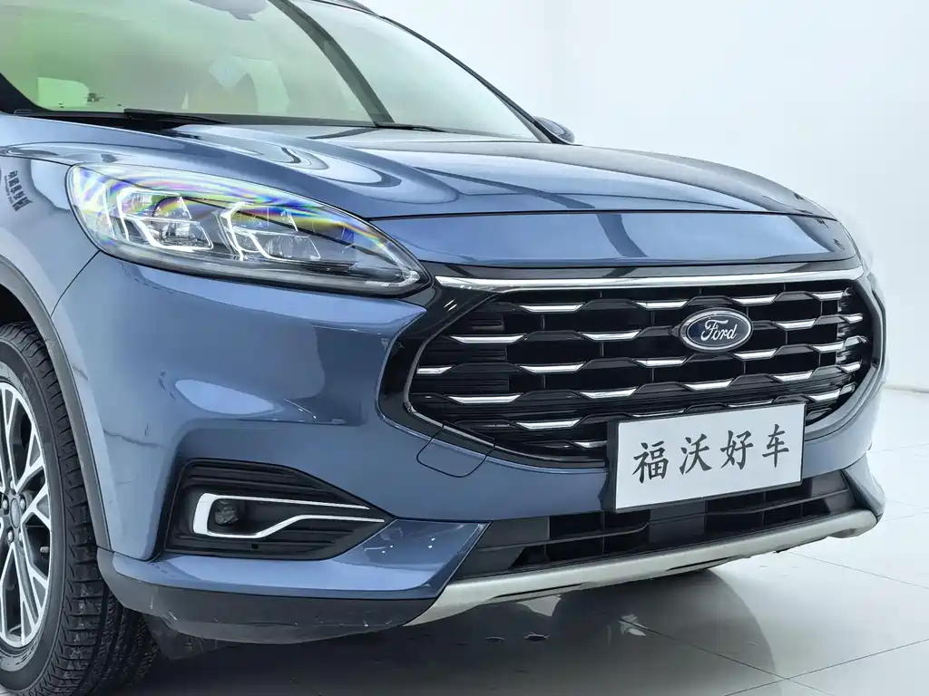 Escape EcoBoost 245 2 WD Shine Enjoyment
