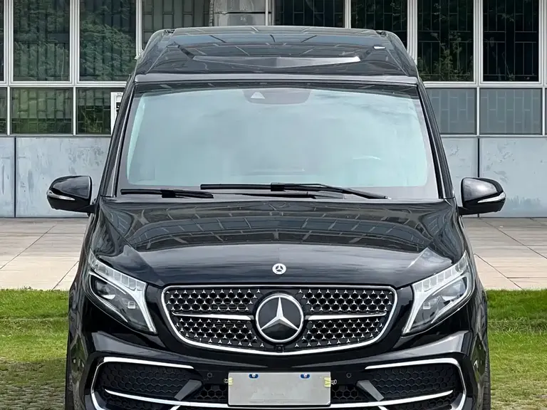 Mercedes-Benz V-Class V 260 L LWB Range Distinguished