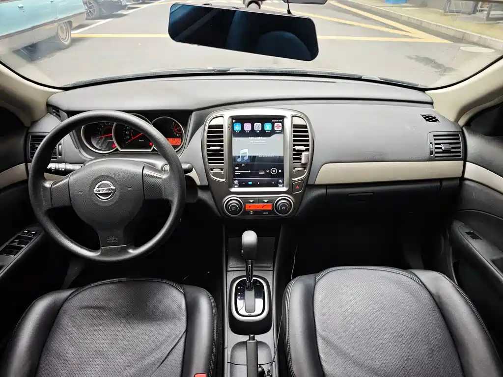 Sylphy Classic 1.6 XE+ CVT Connected Leading