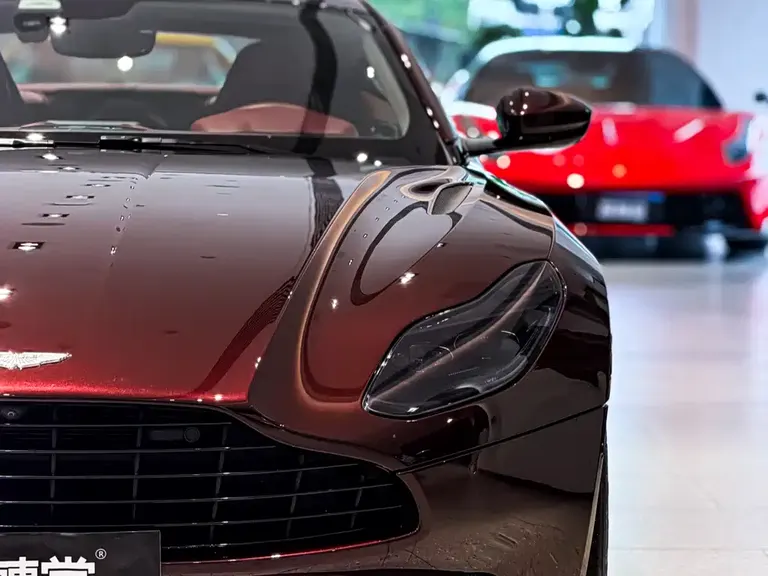 Aston Martin DB11 4.0 T V8 Coupe