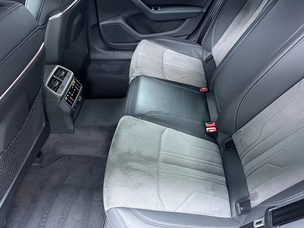 Audi A6 L 45 TFSI Select Dynamic