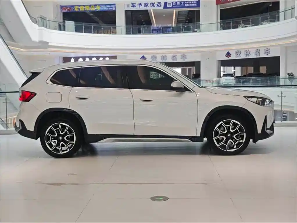 BMW X1 sDrive25 Li X Design Package
