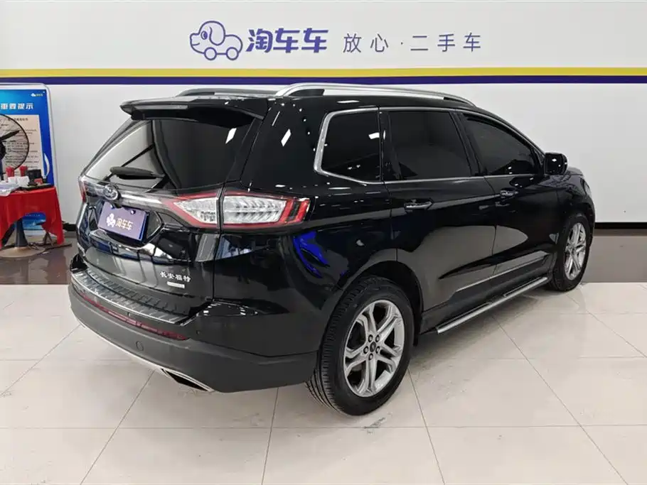 Edge EcoBoost 245 2 WD Grand Sharp 7-seat CN-V