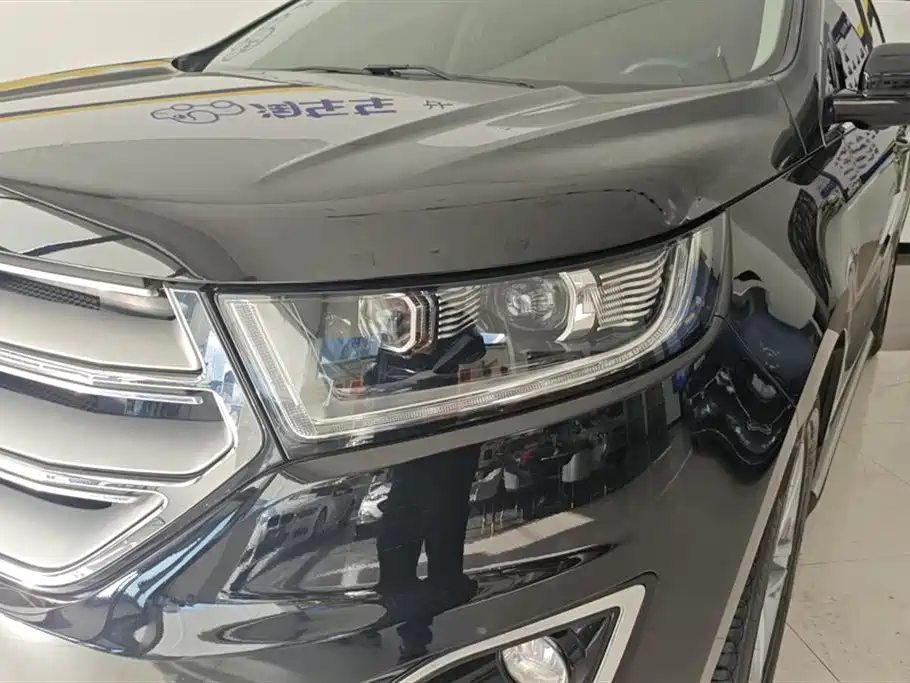 Edge EcoBoost 245 2 WD Grand Sharp 7-seat CN-V