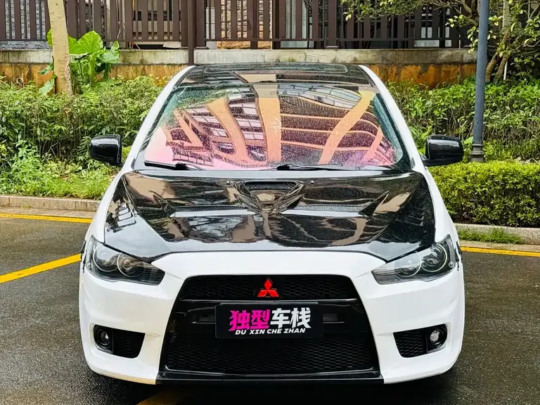Mitsubishi Lancer EX Fashion 1.8 L Manual Comfort