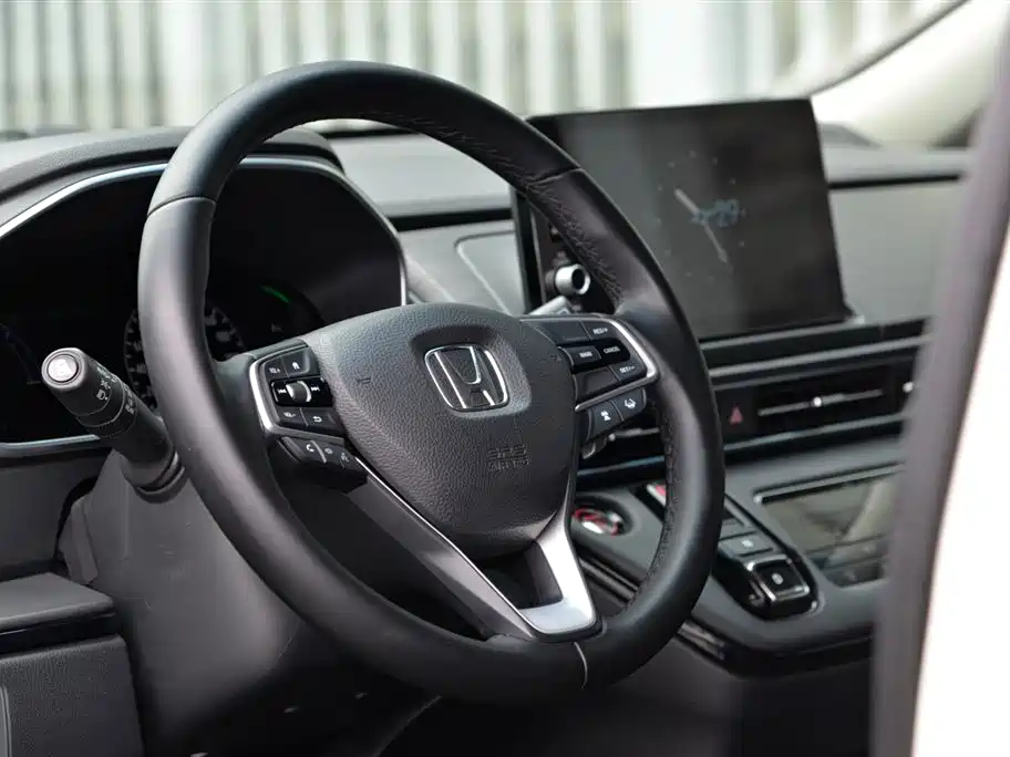 Elysion 2.0 L e:HEV Luxury