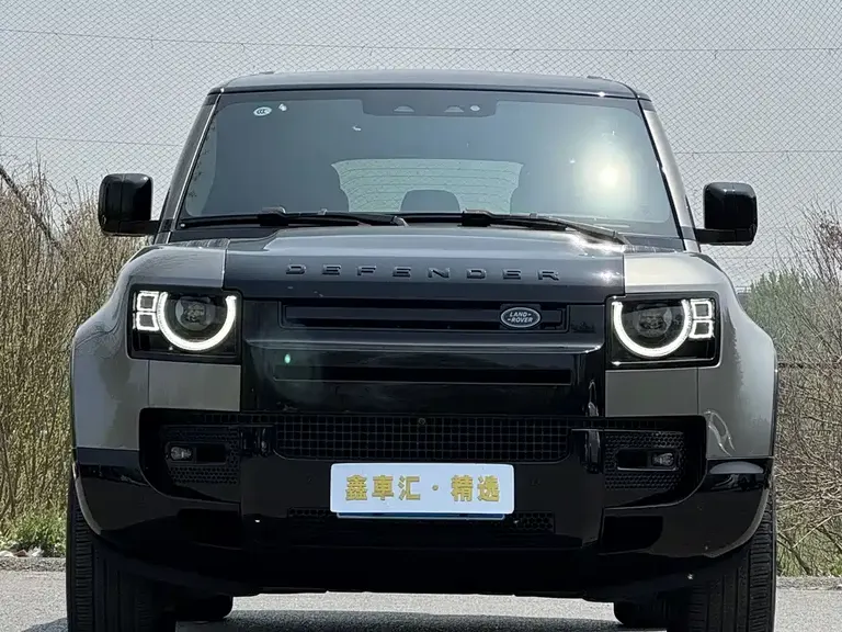 Land Rover Defender 110 3.0 T P400 X
