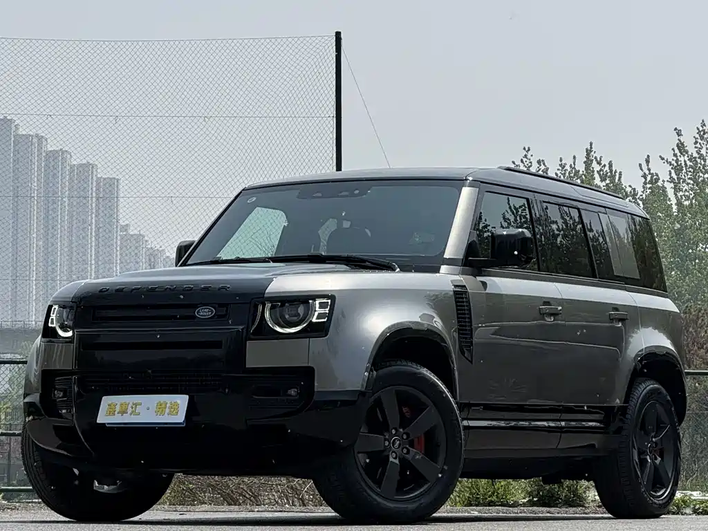 Land Rover Defender 110 3.0 T P400 X