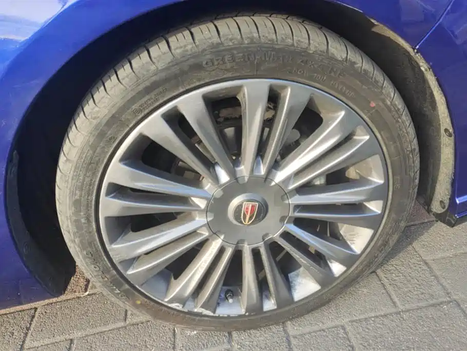 Hongqi H5 1.8 T Auto Connected Flagship Leading