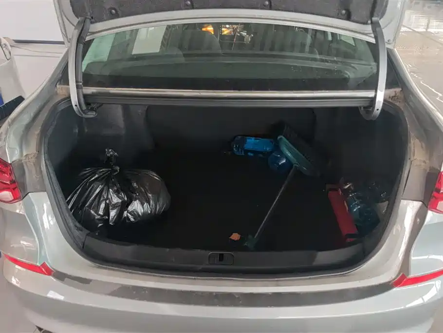 Monza 1.5 L DCT Pleasure