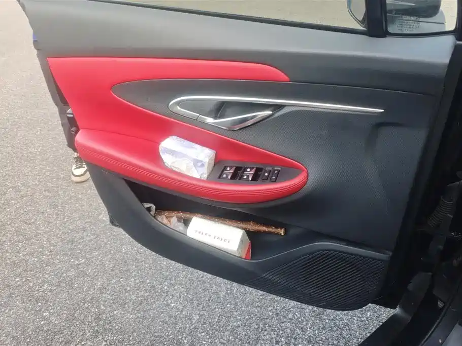 Changan UNI-T 1.5 T Flagship