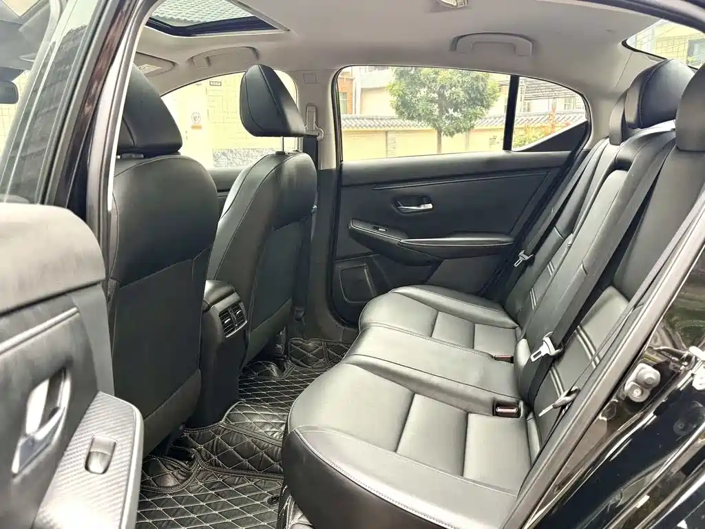 Sylphy 1.6 L XL CVT Joy