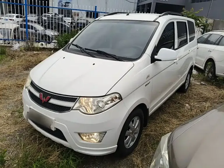 Wuling Hongguang 1.5 L S Standard