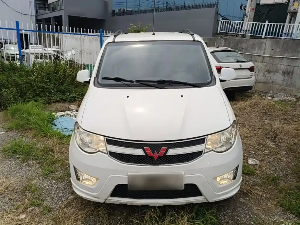 Wuling Hongguang 1.5 L S Standard