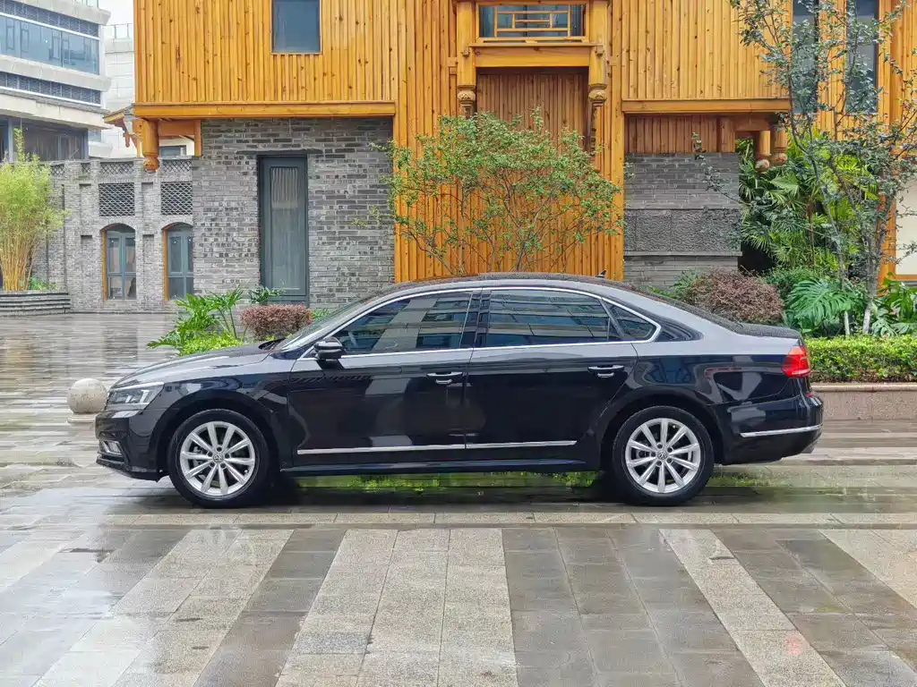 Passat 280 TSI DSG Honored