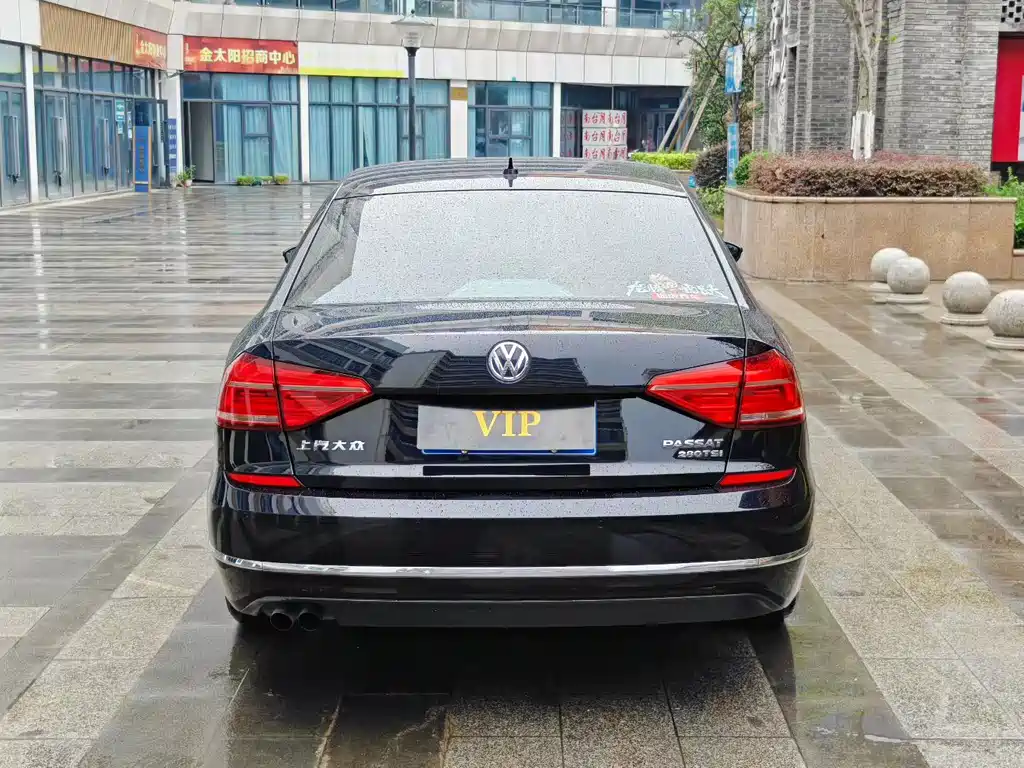 Passat 280 TSI DSG Honored