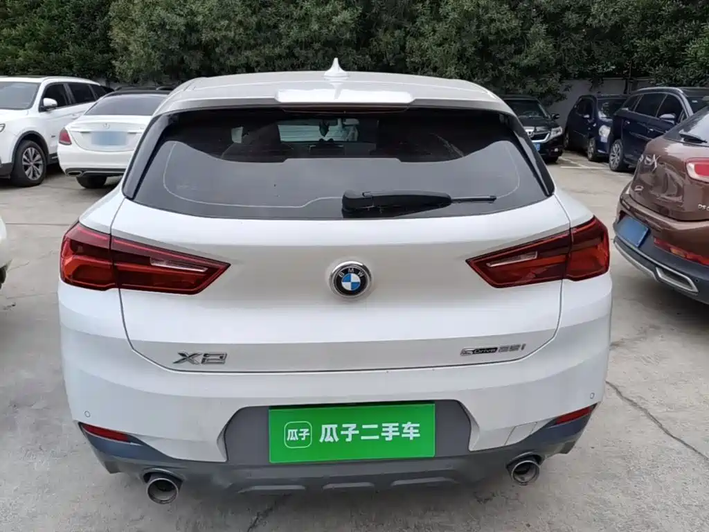 BMW X2 sDrive25 i Leading M Offroad Package
