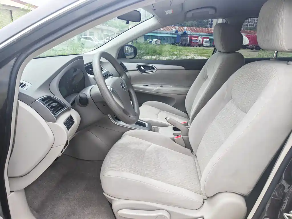 Sylphy 1.6 XE CVT Comfort