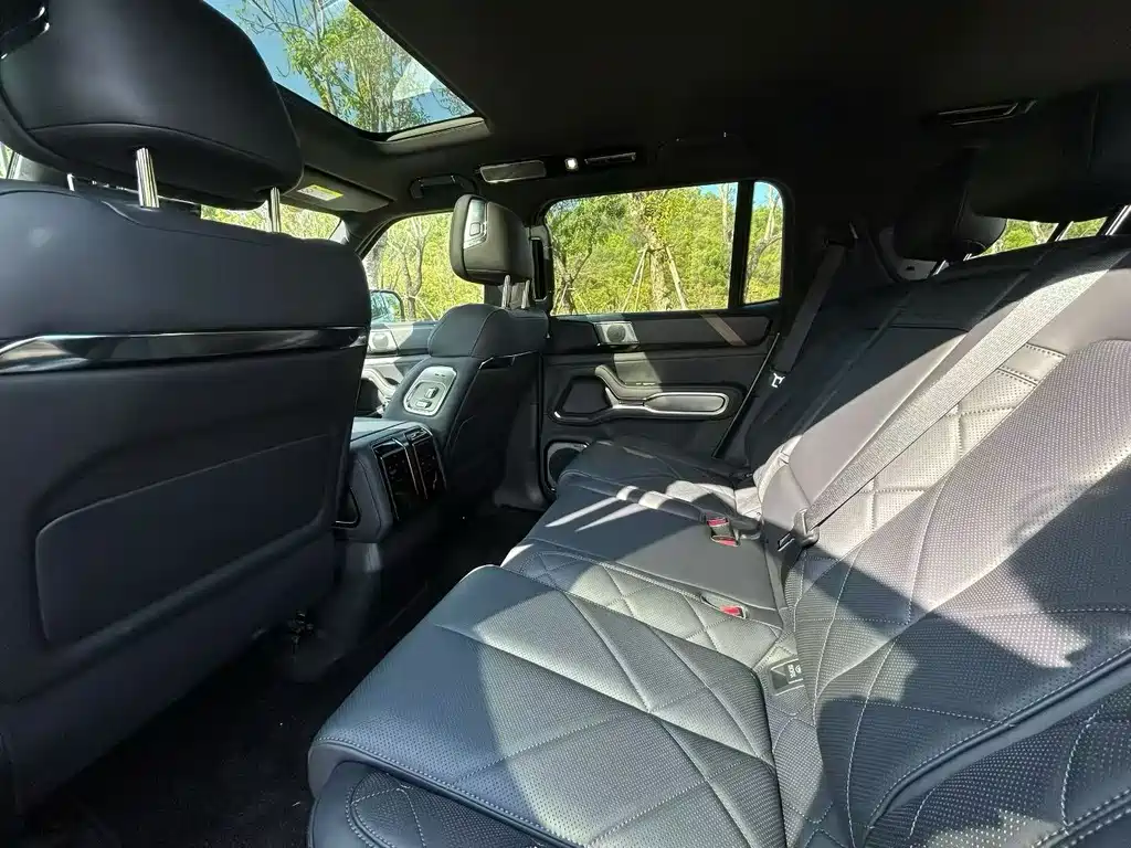 Leopard 8 Brave Flagship Drone 7-seat