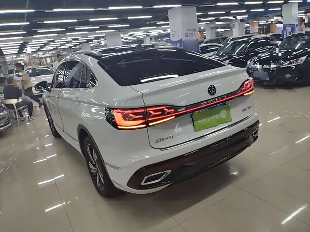 Tiguan X 330 TSI 2 WD Flagship