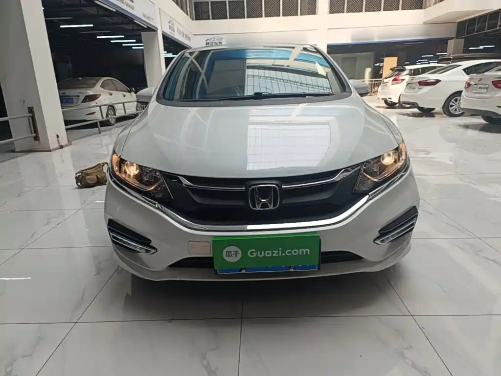 Jade 1.8 L Auto Comfort 5-seat