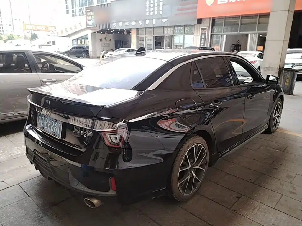 Lynk & Co 03 1.5 TD DCT Power Champion