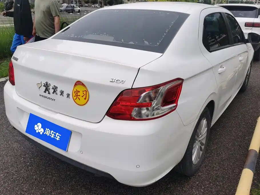 Peugeot 301 标致301 2014款 1.6 L 自动尊贵版