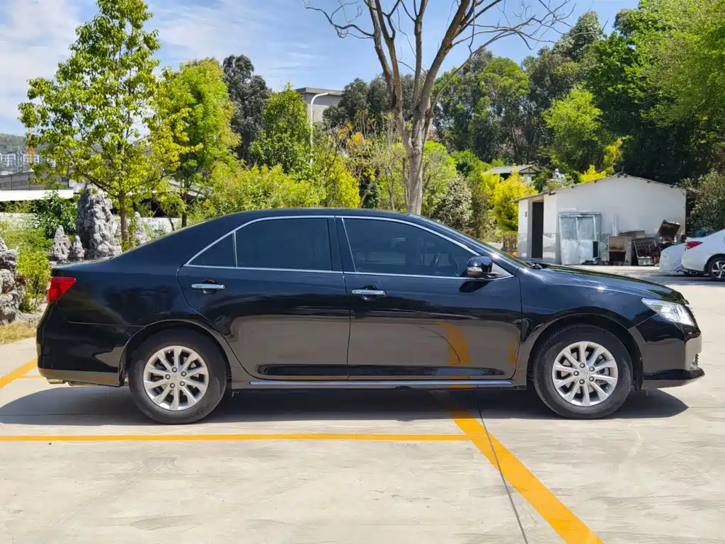 Camry 2.5 G Luxury