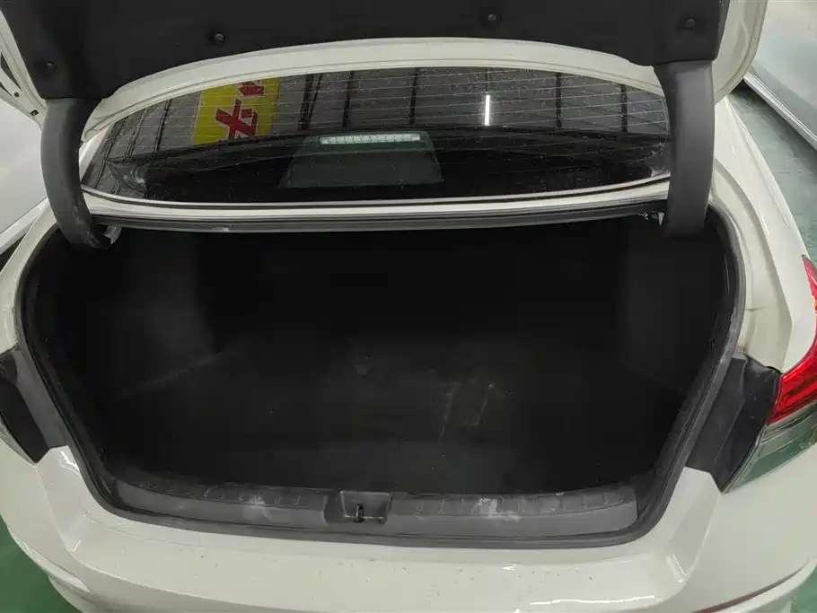 Civic 240 TURBO CVT Ignite Motion