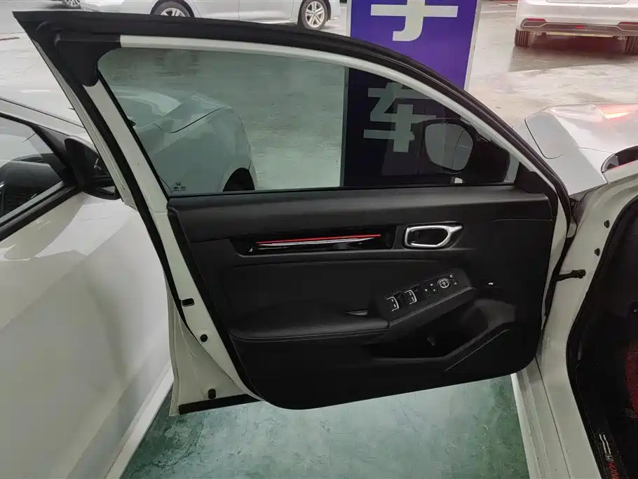 Civic 240 TURBO CVT Ignite Motion