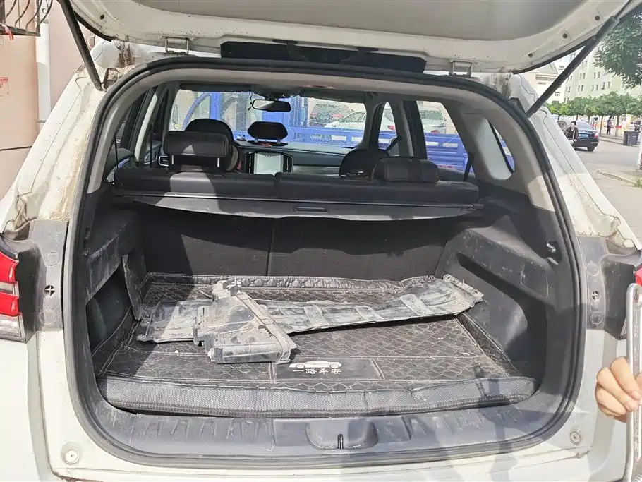 Brilliance V7 280 T DCT Luxury 5-seat