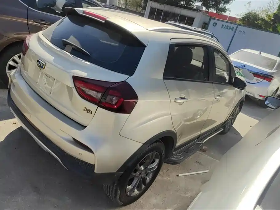 Vision X3 1.5 L CVT Distinguished