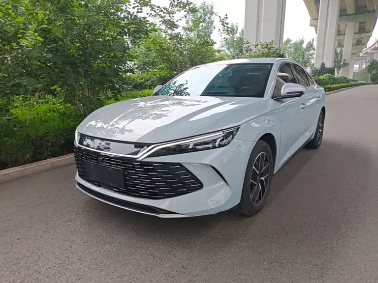BYD Qin L DM-i 120 KM Transcend