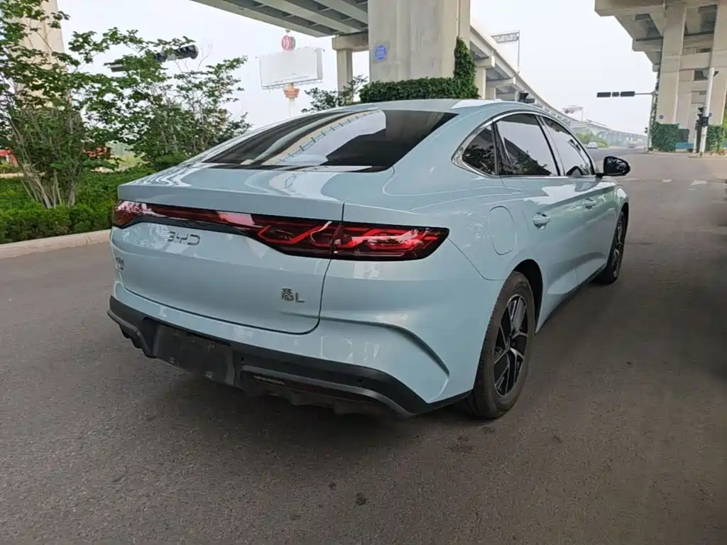 Qin L DM-i 120 KM Transcend