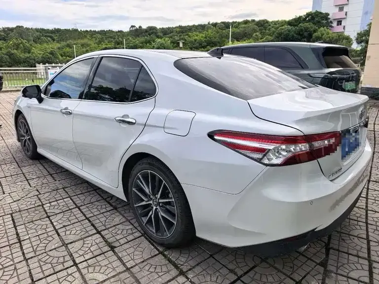 Toyota Camry 2.5 G Luxury