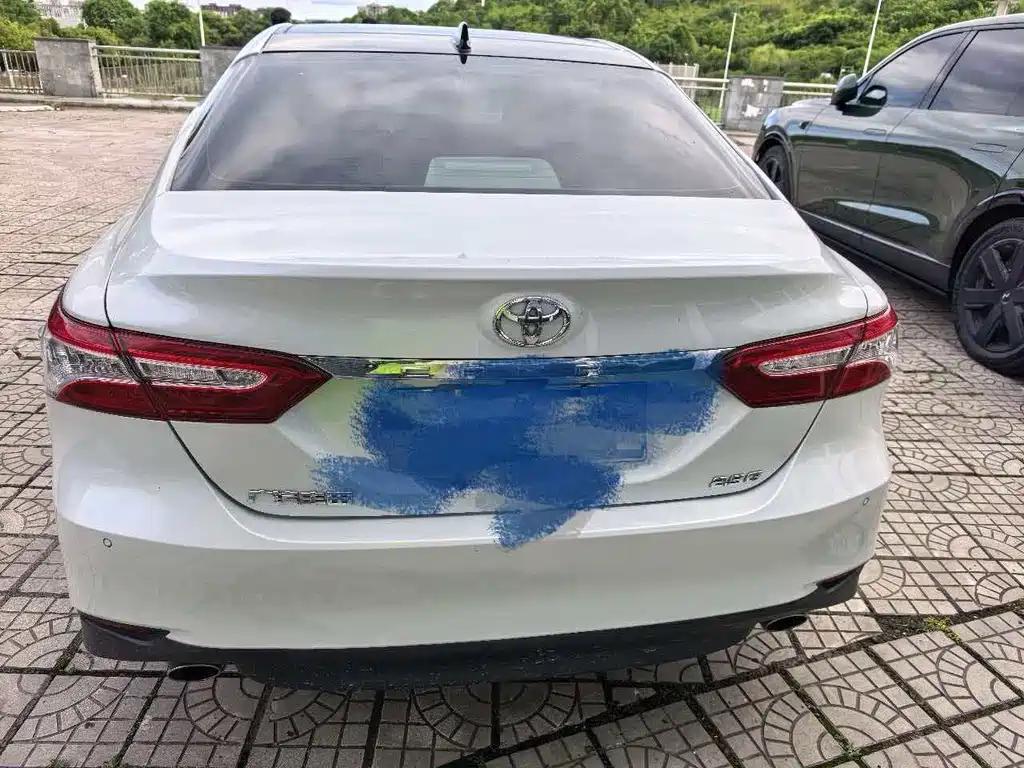 Camry 2.5 G Luxury