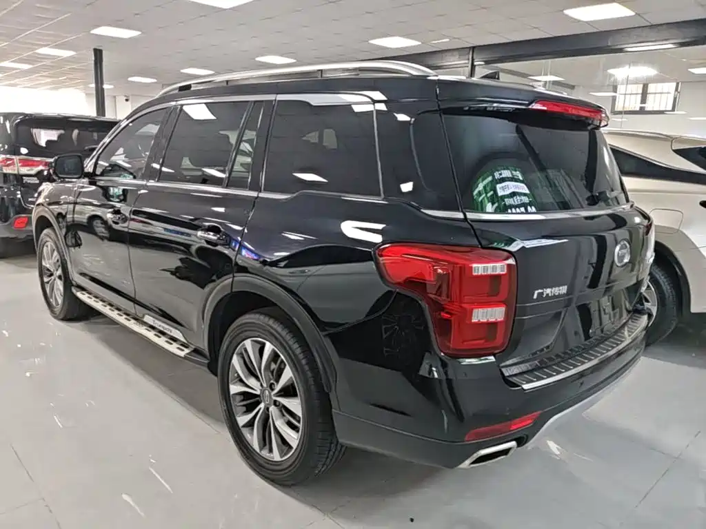 GAC Trumpchi GS8 320 T 2 WD Luxury Connected (7-seat)