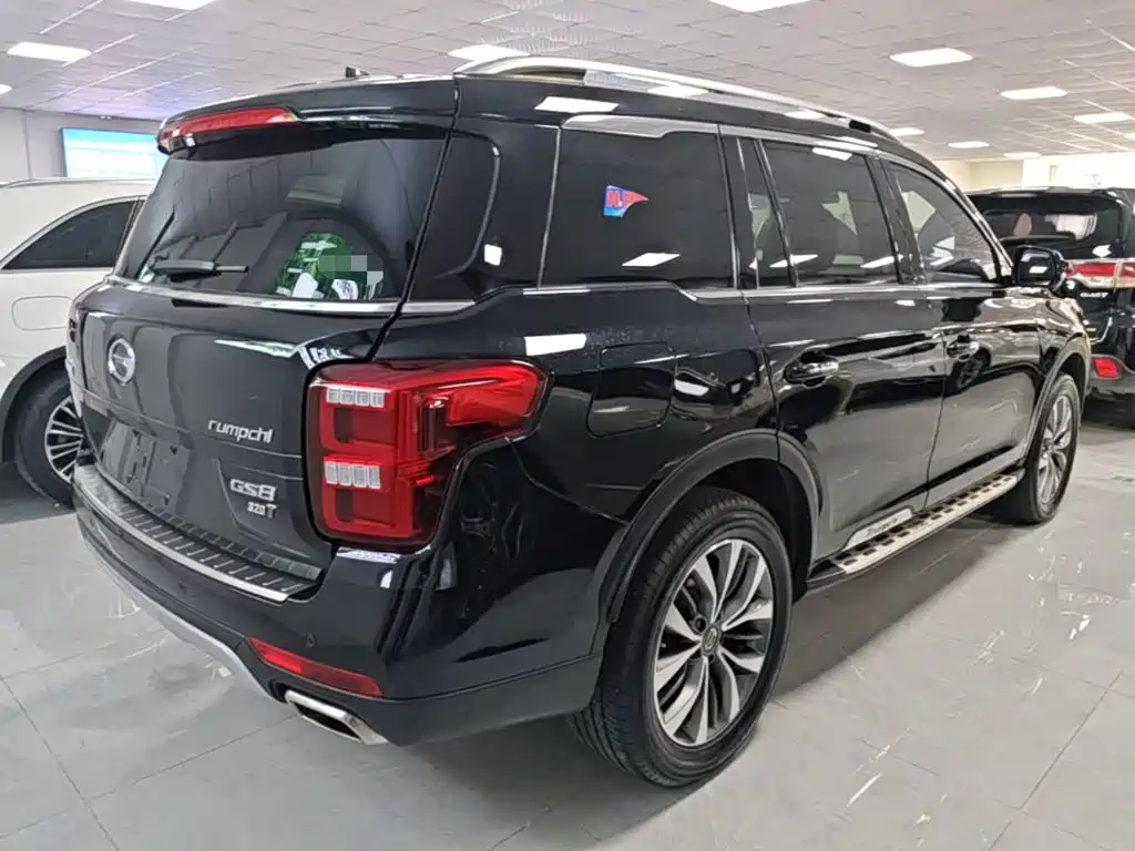 GAC Trumpchi GS8 320 T 2 WD Luxury Connected (7-seat)
