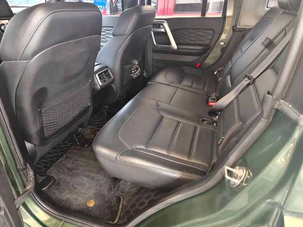 BAIC BJ40 2.0 T Auto 4 WD City Hunter Swordsman