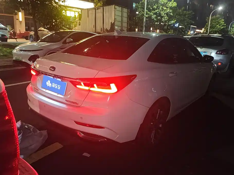 Escort 1.5 L Auto Glory