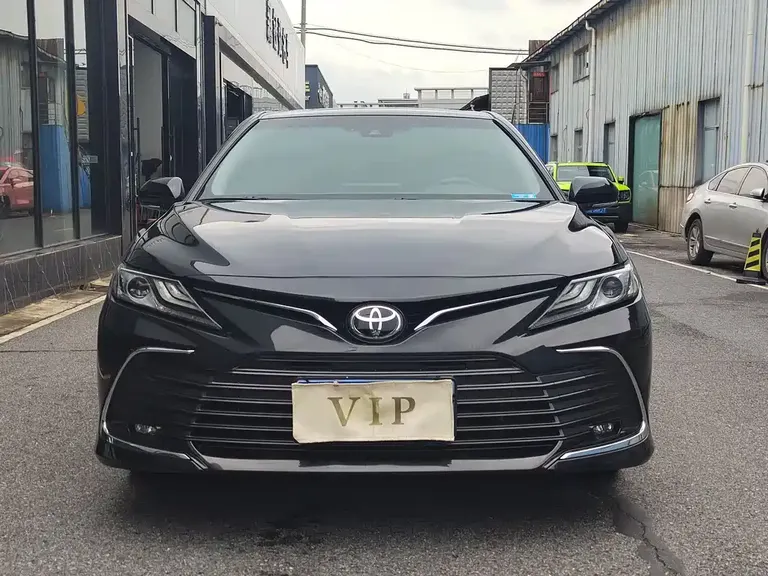 Toyota Camry 2.0 G Luxury