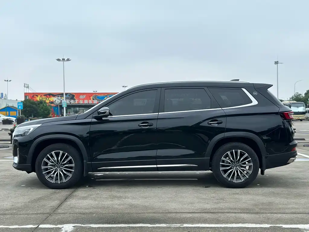 Jetour X90 PLUS 1.6 TD DCT Elite 7-seat