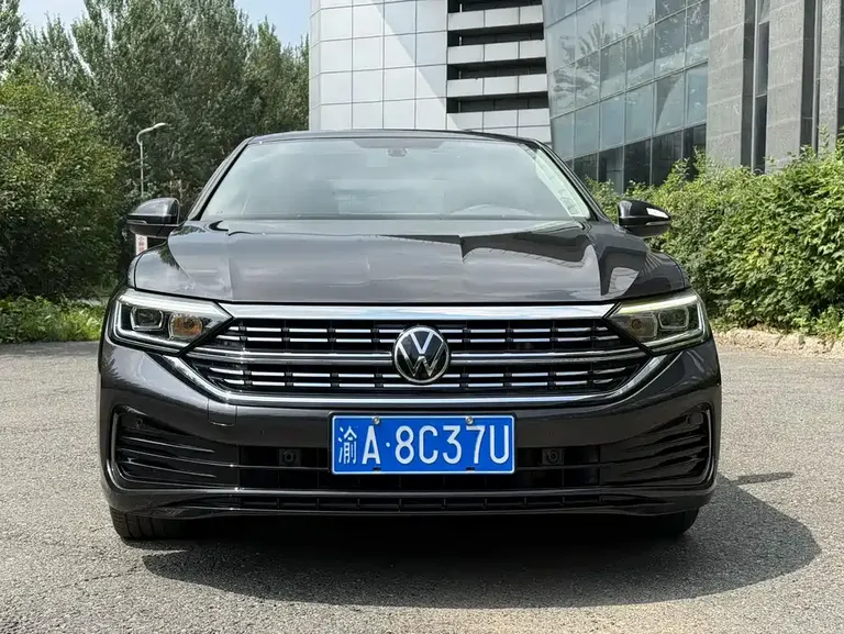 Volkswagen Sagitar 280 TSI DSG Transcend
