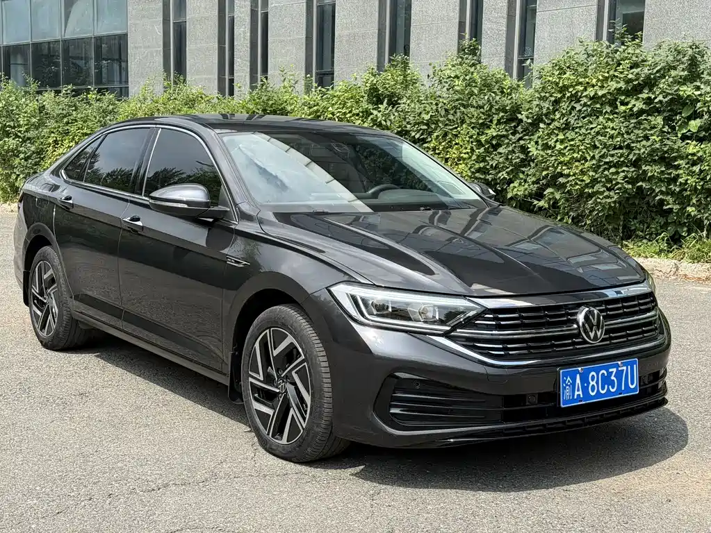 Sagitar 280 TSI DSG Transcend