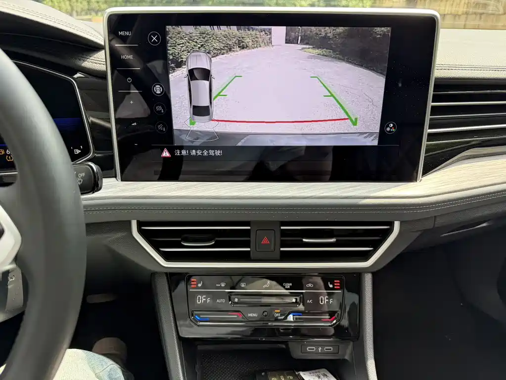 Sagitar 280 TSI DSG Transcend