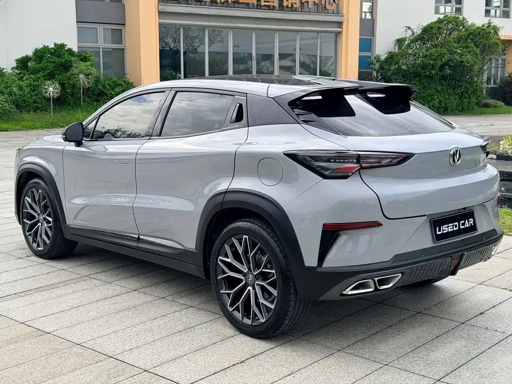 Changan UNI-T 1.5 T Distinguished