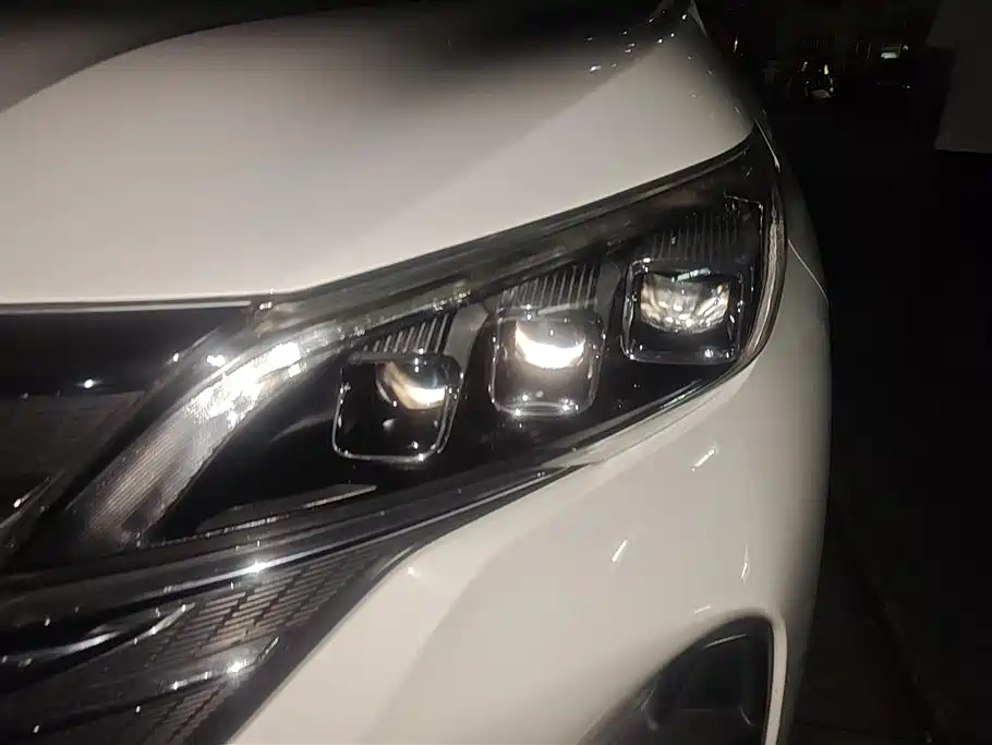 GAC Trumpchi GS5 270 T Auto Premium