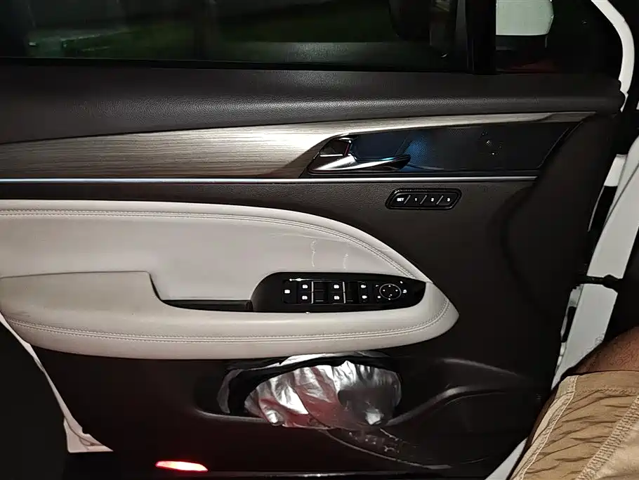 GAC Trumpchi GS5 270 T Auto Premium